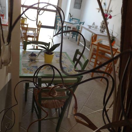 Giardino Nascosto Bed & Breakfast ตาเวียโน ภายนอก รูปภาพ