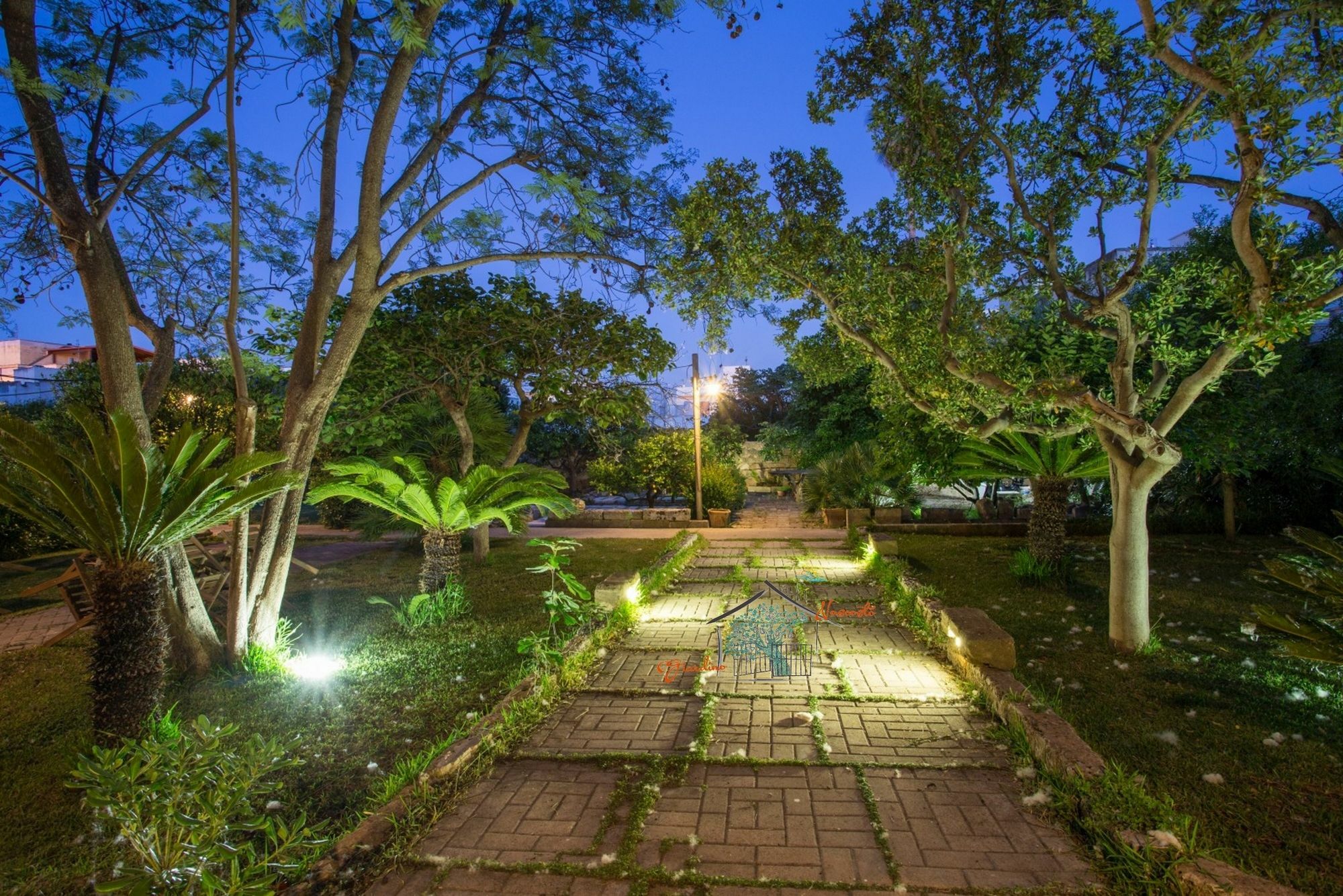 Giardino Nascosto Bed & Breakfast ตาเวียโน ภายนอก รูปภาพ